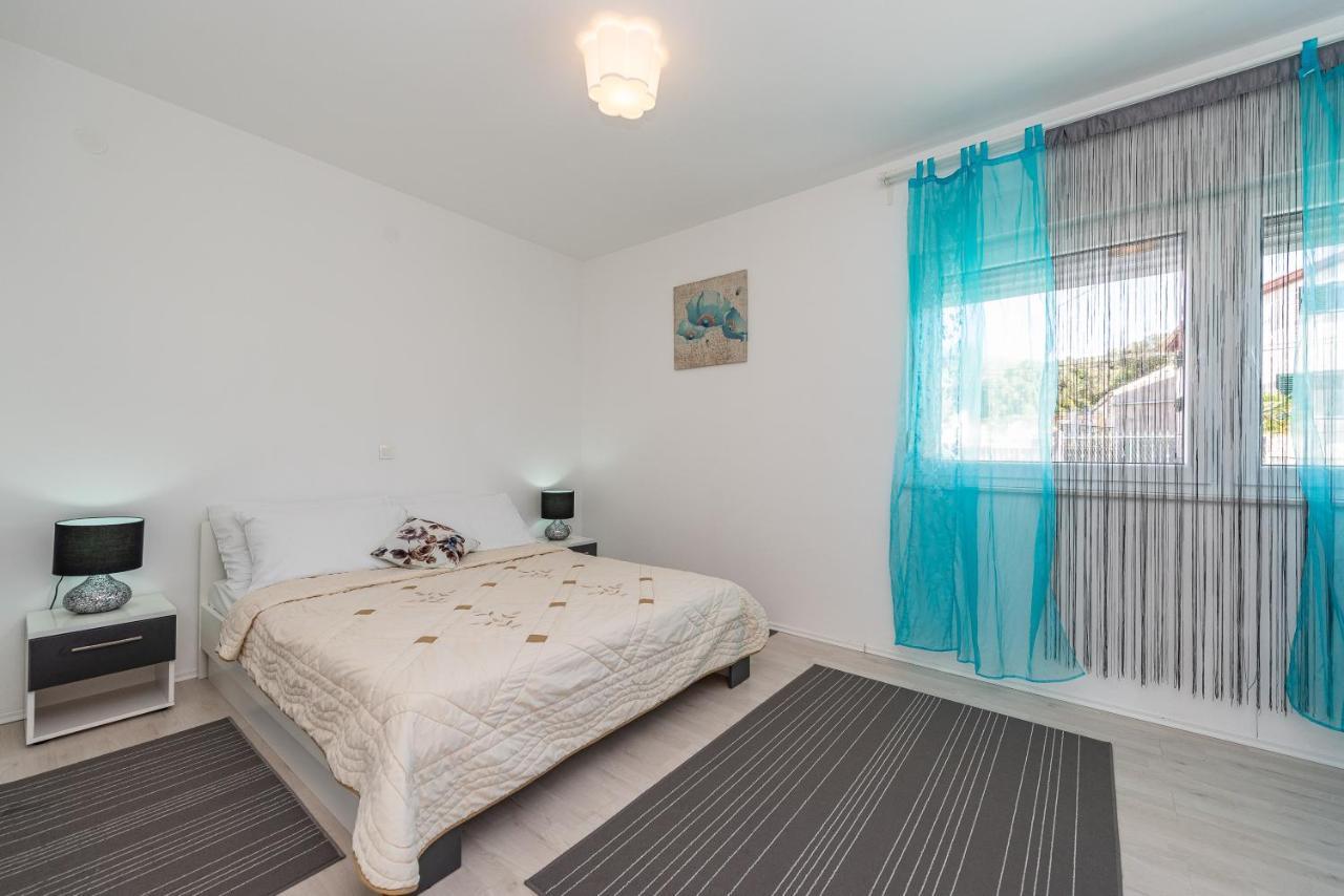 Antonio Apartments Sukosan Ngoại thất bức ảnh
